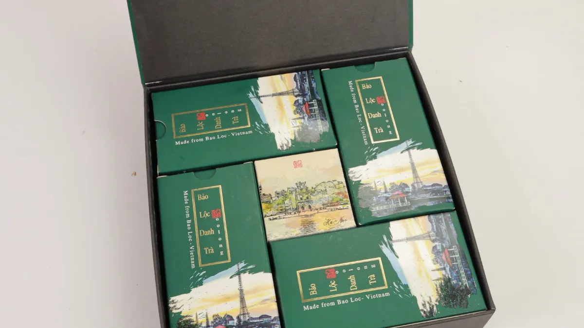 Hộp quà trà Oolong Bảo Lộc Danh Trà của Trà Trí Việt